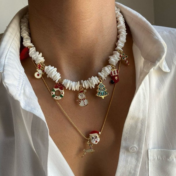European and american cross-border christmas necklace - unique, niche design with crushed stone beads, santa claus, reindeer, and snowflake charms