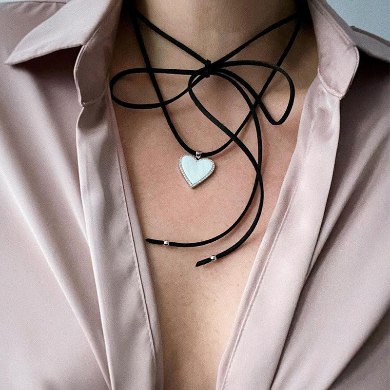 European and american cross-border jewelry: unique rope chain heart pendant, niche star butterfly necklace, diamond-studded cross pendant necklace for women