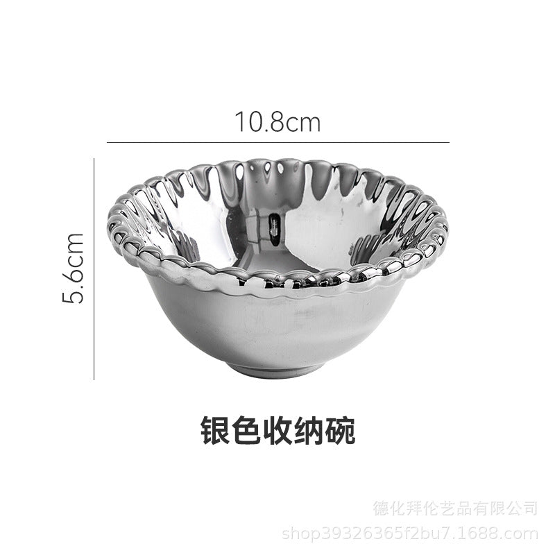 Trendy, electroplated silver heart ceramic plate - high-end desktop organizer for jewelry and cosmetics