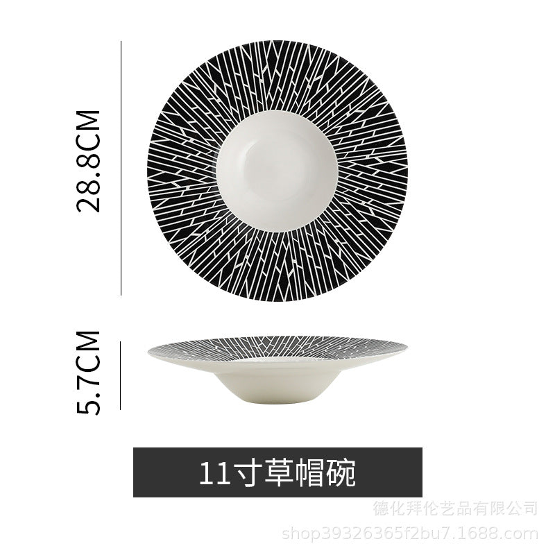 Nordic creative high-end western dinner plate pasta plate hotel restaurant upscale dessert pastry pasta presentation plate