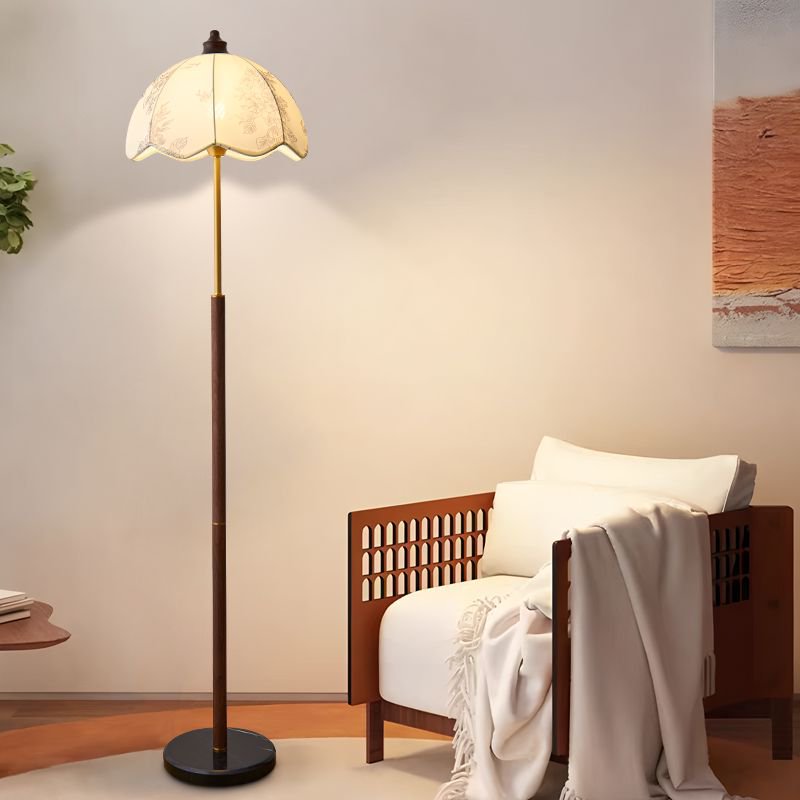 Accessible luxury floor lamp living room sofa modern casual bedroom bedside lamp atmosphere american retro standing floor lamp