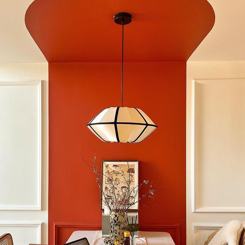 Vintage restaurant chandelier Japanese retro bedroom tea room lamp B & B new living room medieval lantern lamp