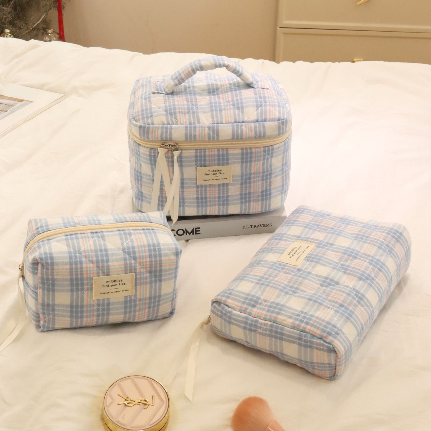 Xintian plaid quilted cute cosmetic bag  explosion large-capacity toilet bag women's cosmetics storage bag