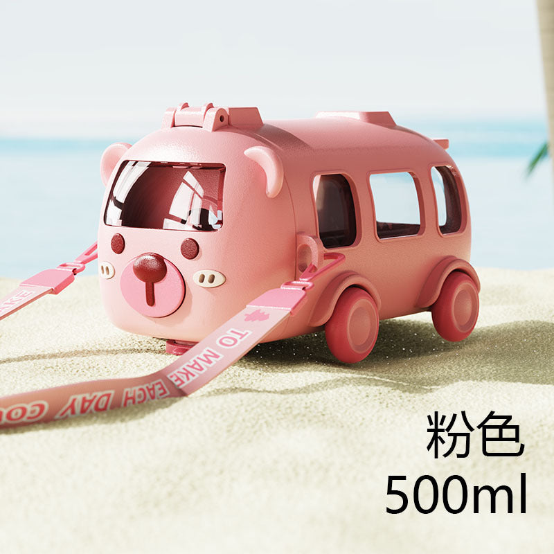 Summer baby bus water cup student kids sports cup large capacity plastic cup with straw plastic cup resistant to falling