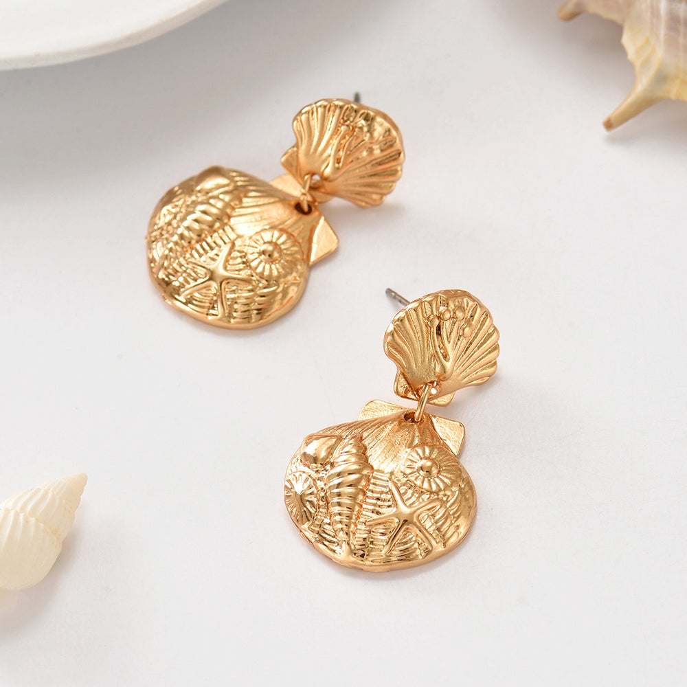 Wholesale resort-style earrings: european and american cross-border summer niche alloy stud earrings for women - exaggerated design starfish earrings