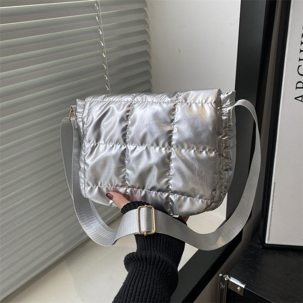 New autumn and winter star anise cosmetic bag women's portable travel portable high-end down filled storage bag