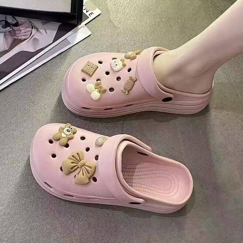 Women's clogs - trendy, cute, and versatile summer footwear: anti-slip, chunky platform, closed-toe design - perfect for beach, work, or everyday wear