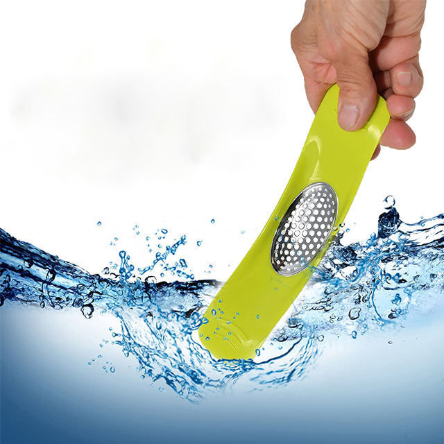 Curved garlic press multifunctional manual garlic masher garlic twister kitchen garlic grinder garlic crusher cross-border hot selling