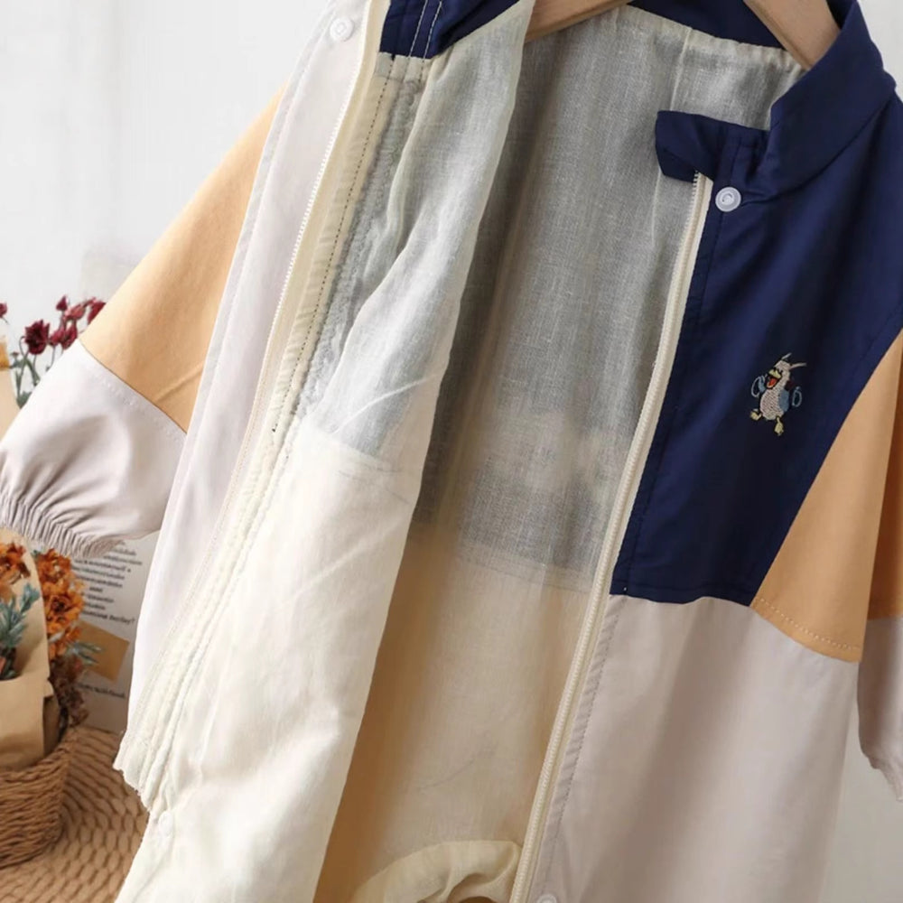 Infant and toddler spring/autumn color-blocked romper, stylish and cute one-piece outfit for baby boys and girls, perfect for outings, a trendy and fashionable crawling suit