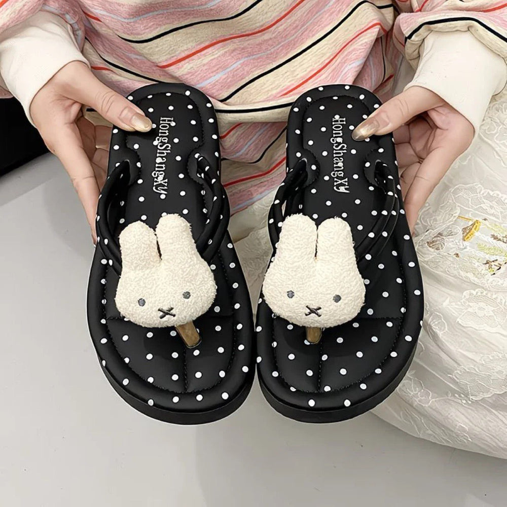 Cartoon cute sydney thick sole 2026 flip flops summernew arrival fairy style with non-slip beach flip flops women