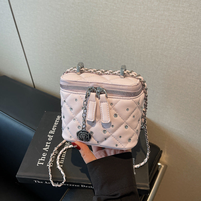 Korean version of fashionable Xiaoxiangfeng diamond chain bag women's 2025 new box small square bag premium versatile messenger bag