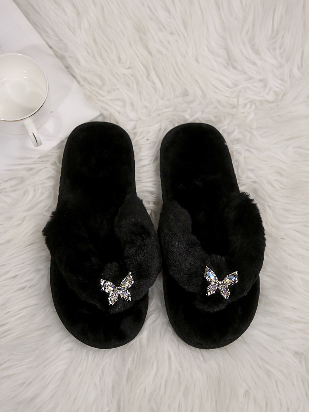 Furry slippers women's outwear furry slippers women's 2024new arrival butterfly stuffedflatswinter european goods fall and winter flip flops