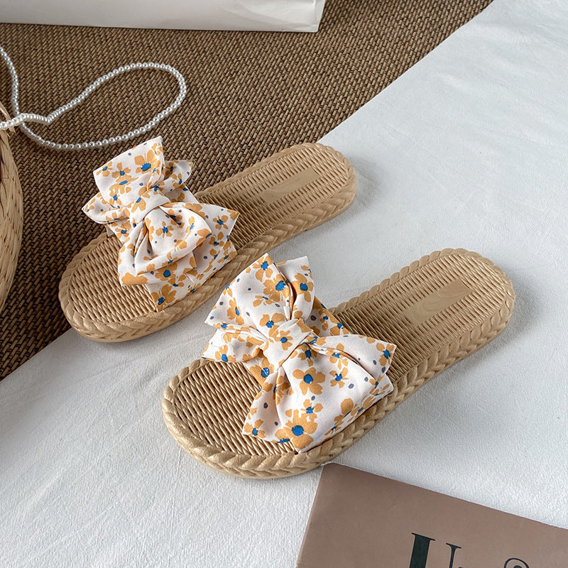 Women's summer sandals & slippers 2024: new fashionable, versatile, trendy floral print, bow accent, vacation beach fairy shoes
