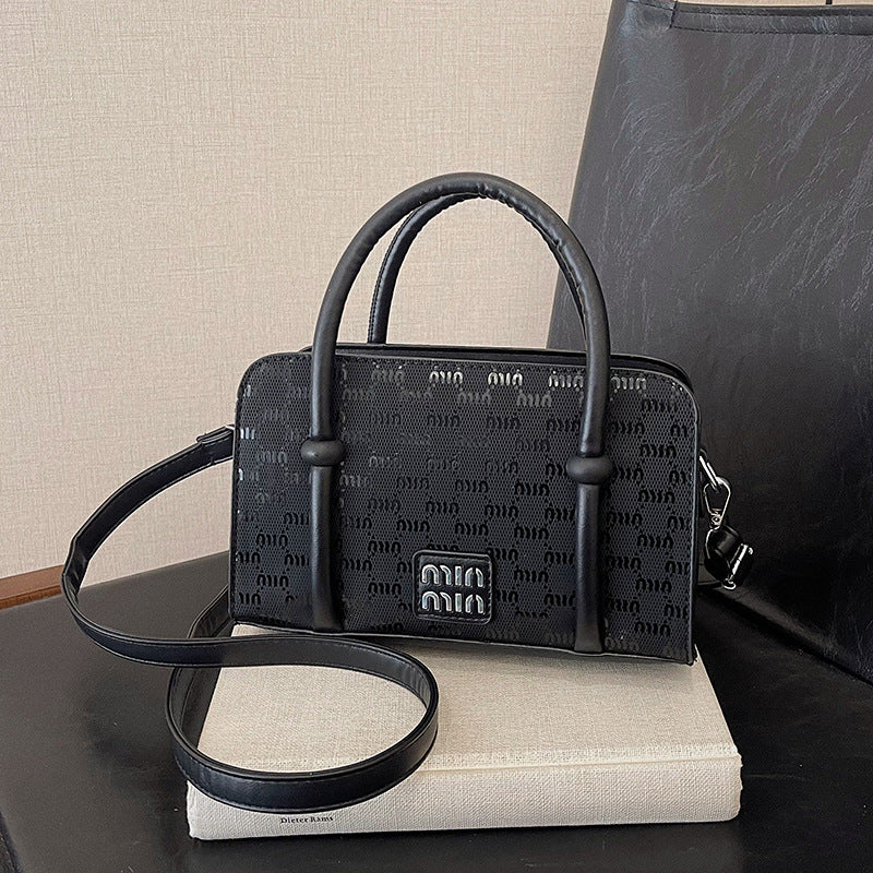 This year's trendy handbags: 2025 summer new arrivals - high-quality textured small square bags, fashionable casual shoulder & crossbody bags