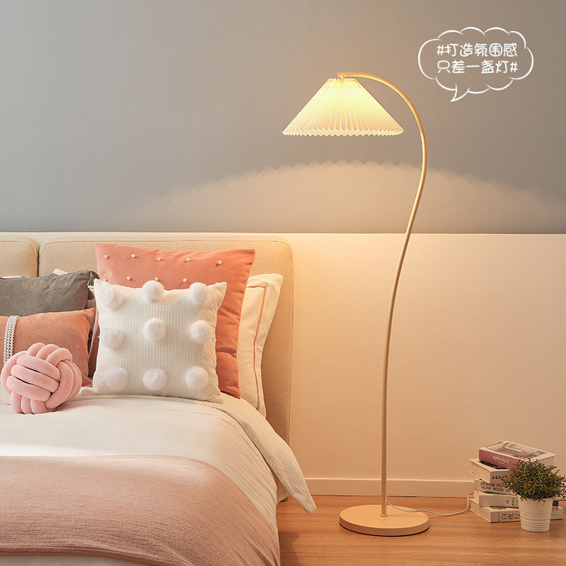 [Factory direct sales] Cream wind floor lamp Living room vertical table lamp Internet celebrity beauty lamp Atmosphere floor lamp