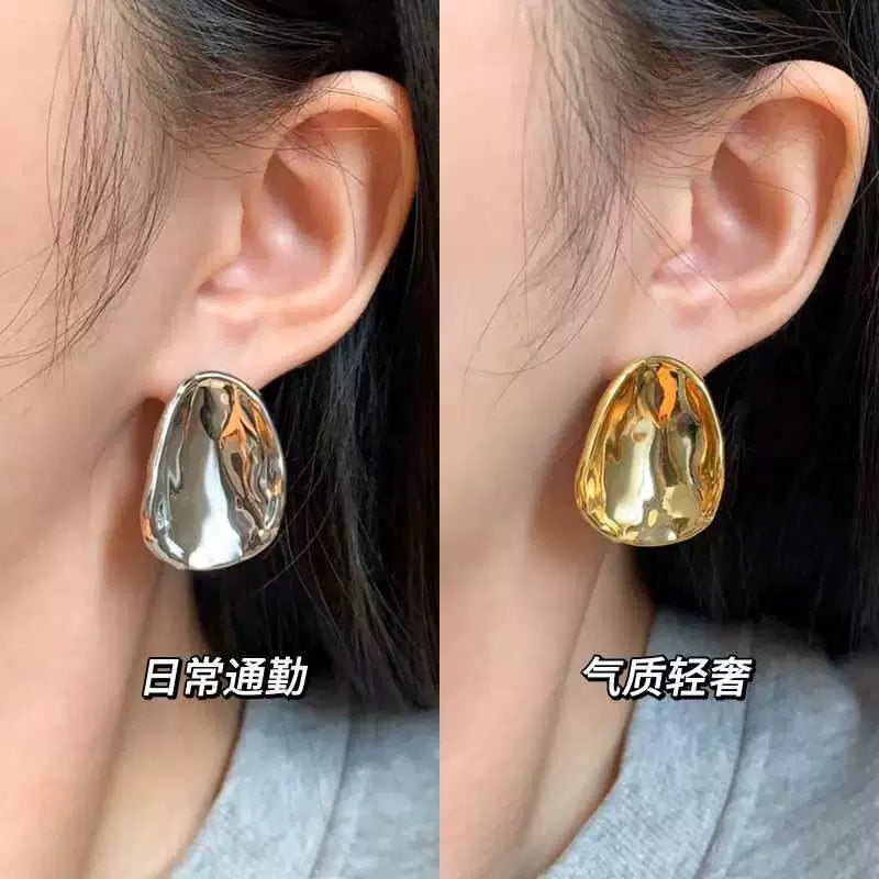 Stylish gold and silver unique exaggerated large metal earrings for women 2026new arrival popular classy sense accessible luxury earrings earrings