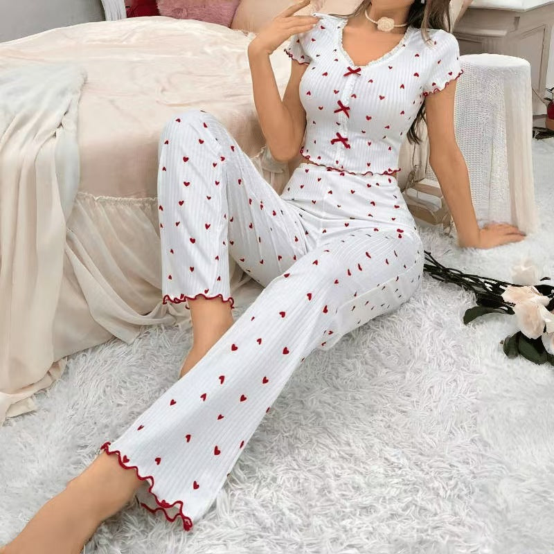 European and american cross-border hot-selling women's loungewear set: heart print short-sleeve top and pants, two-piece pajama set, suitable for wearing outdoors