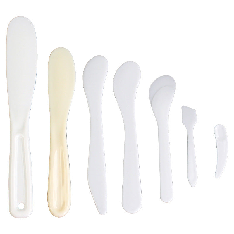 Wholesale facial mask applicator spatula set: plastic beauty mixing, stirring, scraping, and smoothing tools for face, body, and eye creams - crescent shaped spoons included