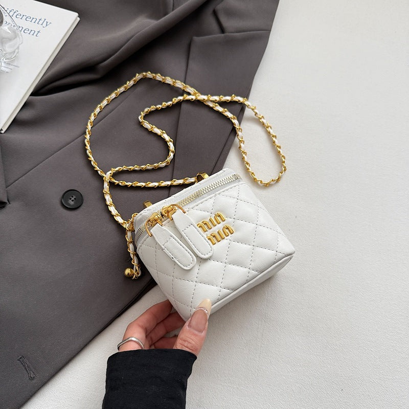 Niche light luxury foreign style chain messenger bag women's 2025 summer Xiaoxiangfeng rhombus advanced sense single shoulder mouth red envelope