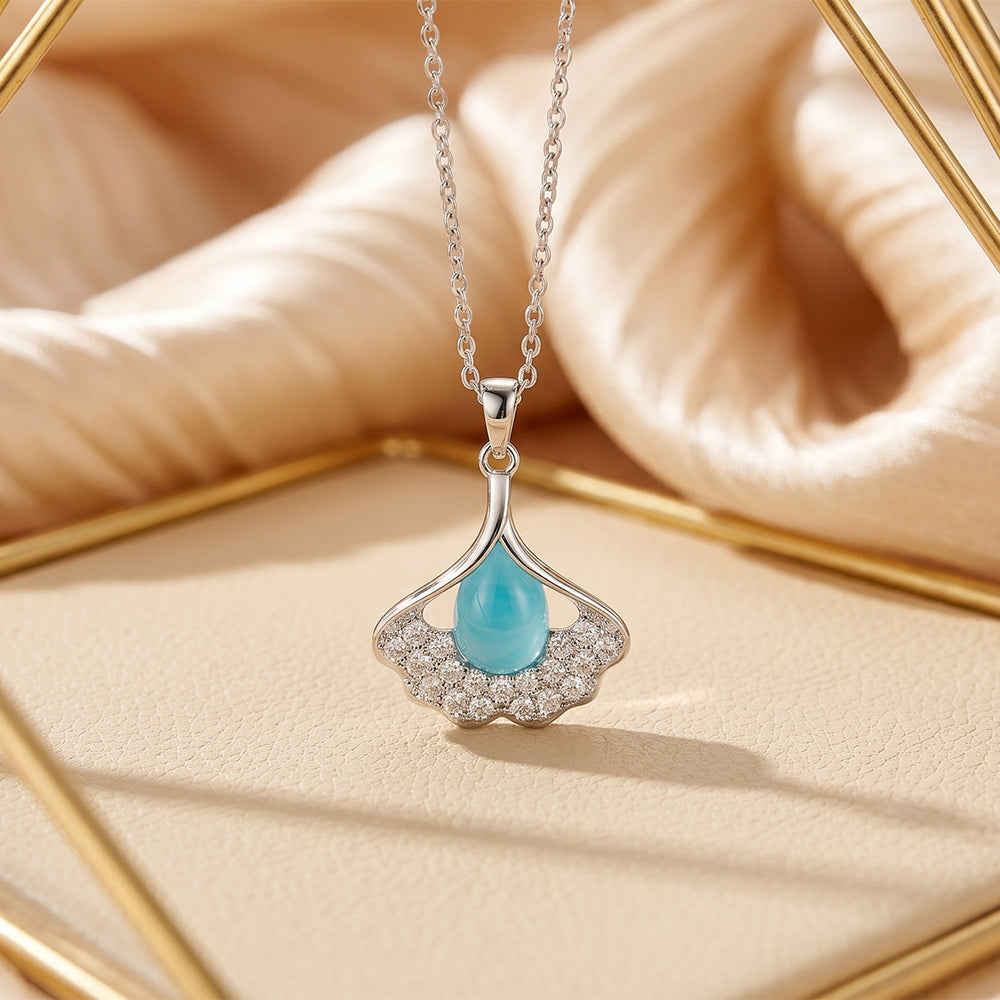 Popular internet celebrity smart cat's eye stone ginkgo leaf diamond necklace accessible luxury niche women's fashion titanium steel clavicle chain jewelry