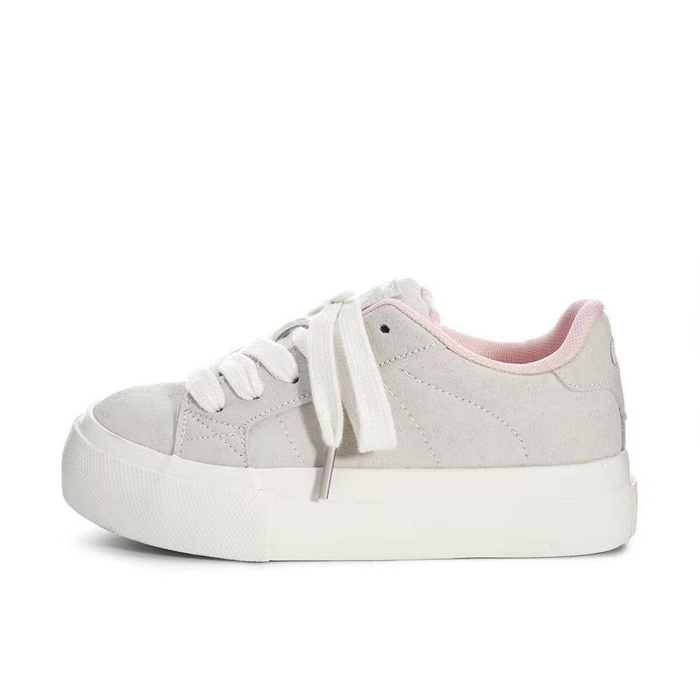 Versatile white sneakers - soft sole, women's style, 2026 new spring/autumn collection, thick sole casual bread shoes, trendy student footwear