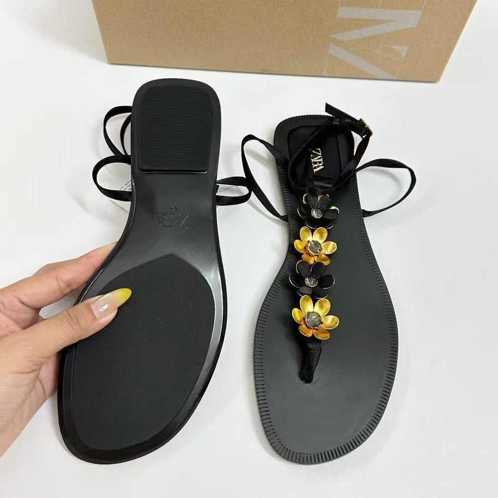 Summernew arrival cross-border internet celebrity colored diamond women's fashionthick sole flip-flop sandals women's beach outwearin stock