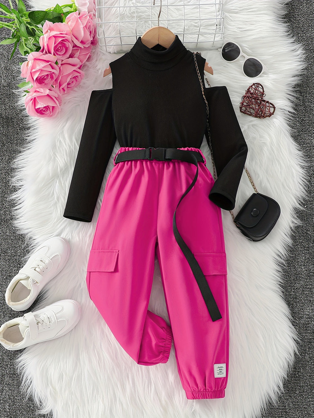 girl's knitted top two-piece set, green cargo wide-leg pants with elasticated cuffs, and a belt – a stylish and cool outfit for kids