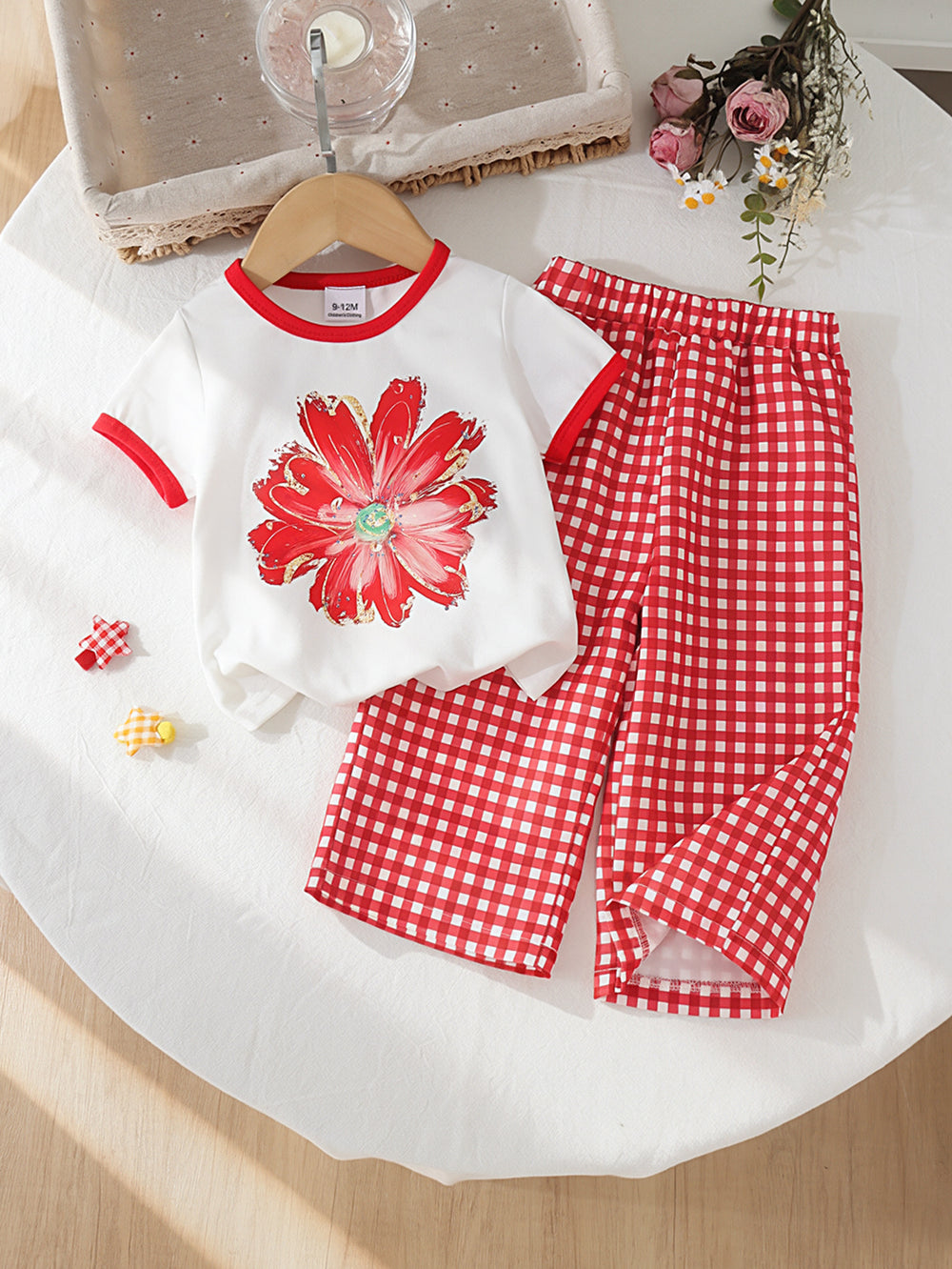 Kids clothing fashion children's clothing children's flower pattern white short-sleeved t-shirt red plaidpants