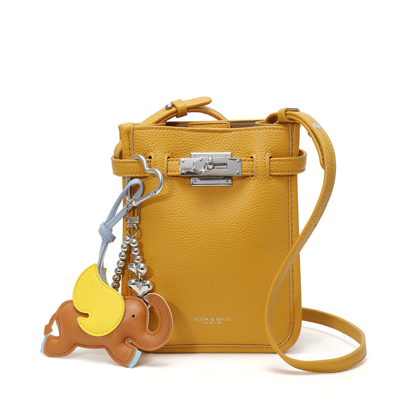 Cross-border niche design messenger bag women's high-end sense new Japanese and Korean bags simple  lock single shoulder messenger bag