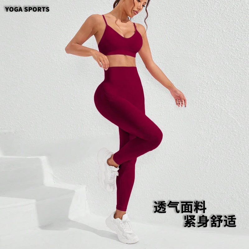 Seamless elastic yoga suit, autumn and winter peach hip trousers, sexy suspender bra, sports suit for women