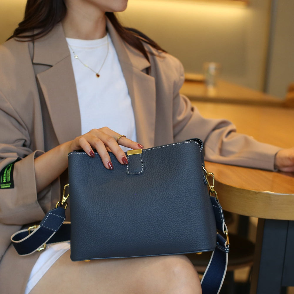 Crossbody bag for women, summer 2024 collection. versatile women's bag, high-end and unique design, large capacity tote