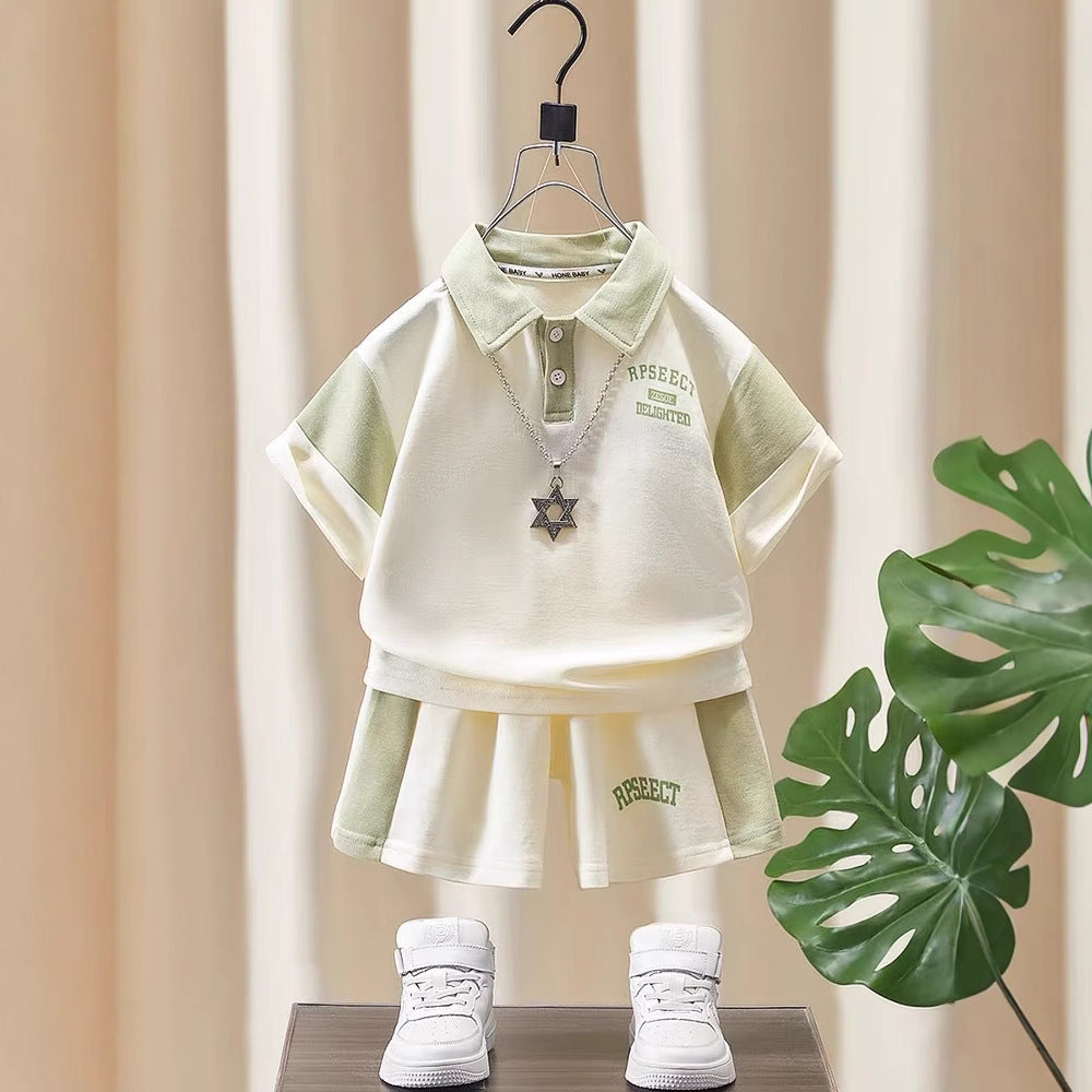 Boys' summer outfit: stylish kids' short-sleeve clothing,  new trendy & edgy baby fashion, street-style children's wear