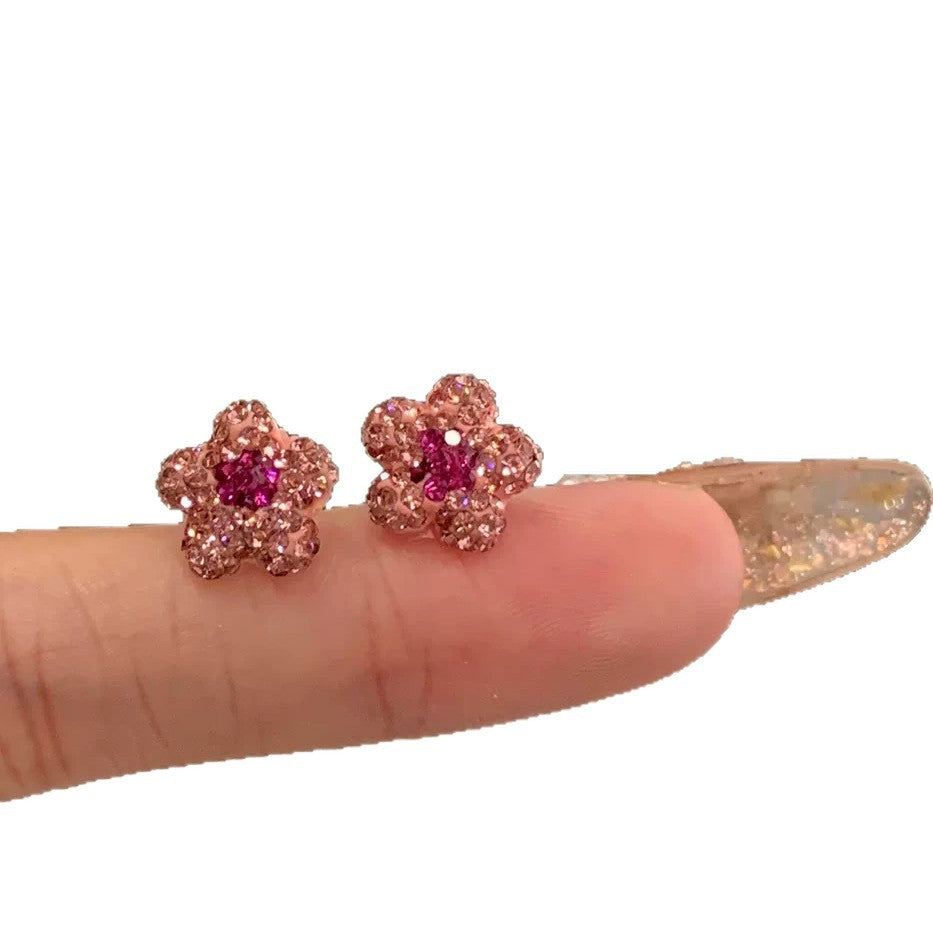 Sparkling, full-diamond pink mini flower stud earrings – a cool, sweet, delicate, and high-value fashion statement. versatile and effortlessly chic