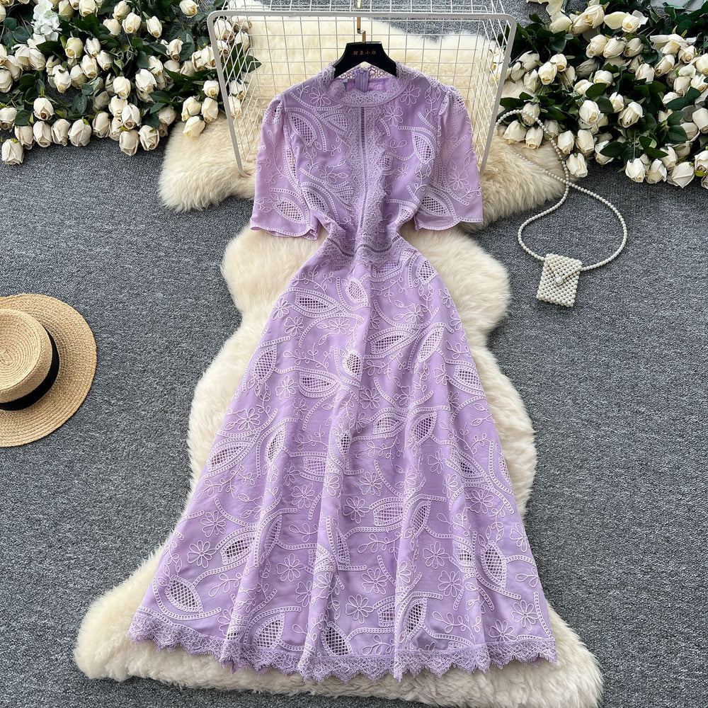 French high-end vintage embroidered cinched-waist short-sleeve dress - women's  summer slimming, elegant, and chic maxi dress
