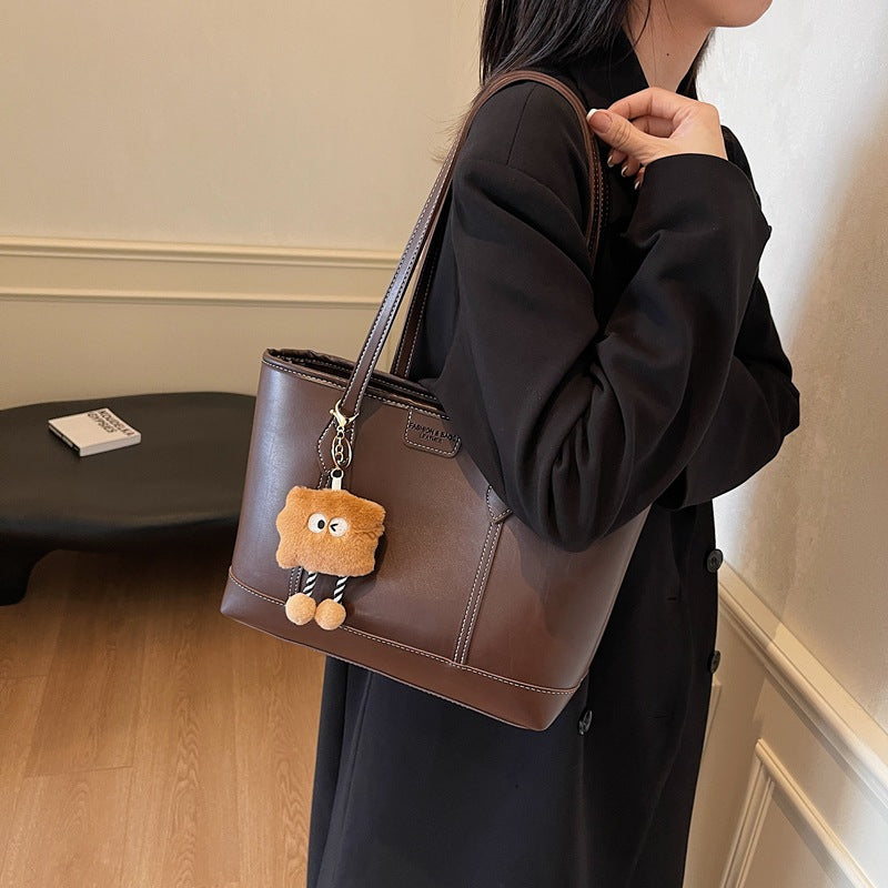 Retro large-capacity bag women's 2025 autumn and winter new shoulder bag fashionable and foreign style versatile work commuter tote bag