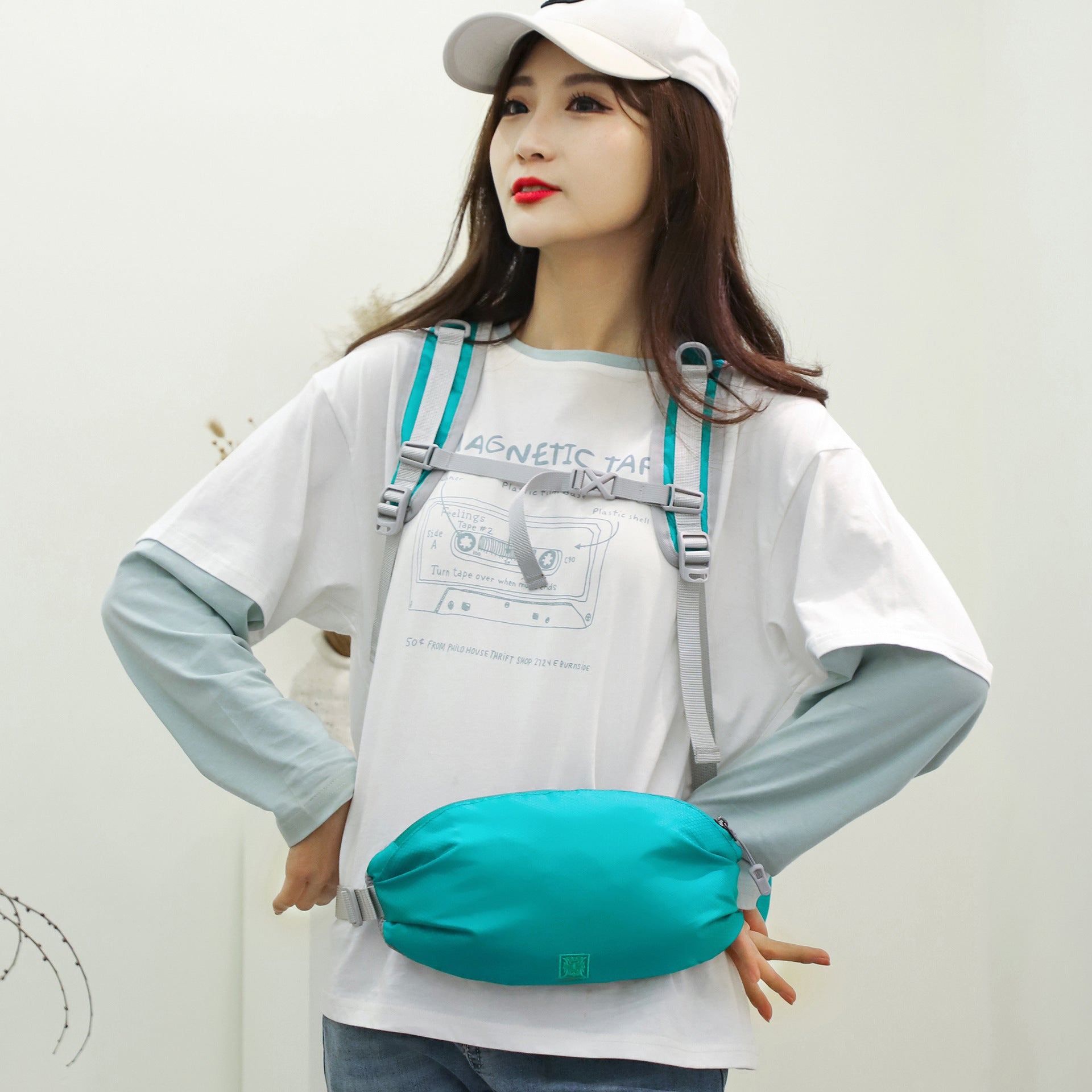 New backpack, portable female mountaineering outdoor sports travel bag, cycling large-capacity folding set, fanny pack.