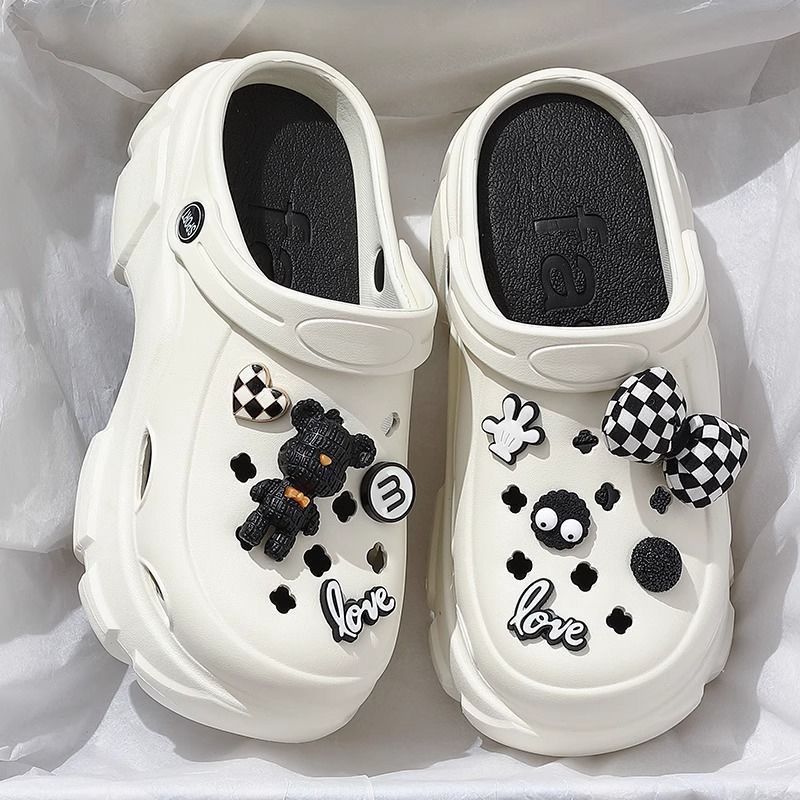 Crocs women's summeroutwear feeling of stepping on shit, thick sole non-slip 2024 new arrival beach toe sandals and slippers summer