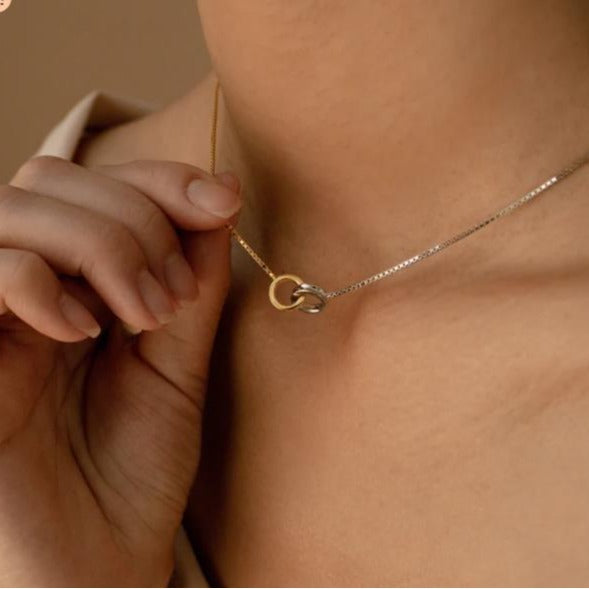 Stainless steel eternal circle asymmetrical patchwork necklace fashionstylishcasual necklace short necklace interlocking