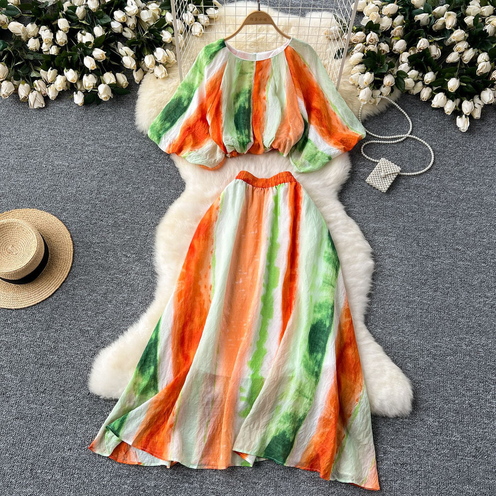European and american style age-defying two-piece outfit: round neck lantern sleeve printed top + high-waisted flared skirt color block set