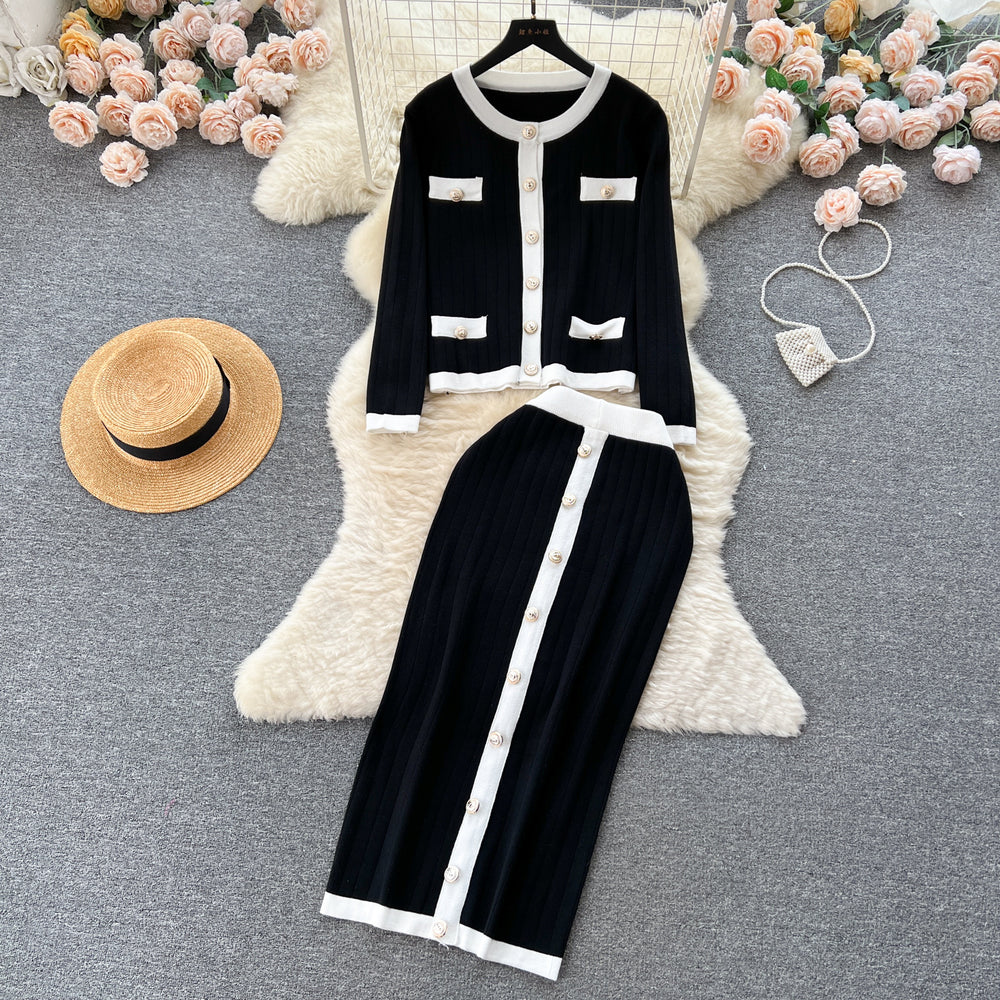 Xiaoxiangfeng round neck metal buckle knitting shirt for women new arrivalsweater tight hip skirt fall and wintertwo-piece set