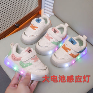 Spring/autumn kids' led light-up sneakers - casual white shoes for boys, girls, and students (sizes for toddlers to pre-teens)