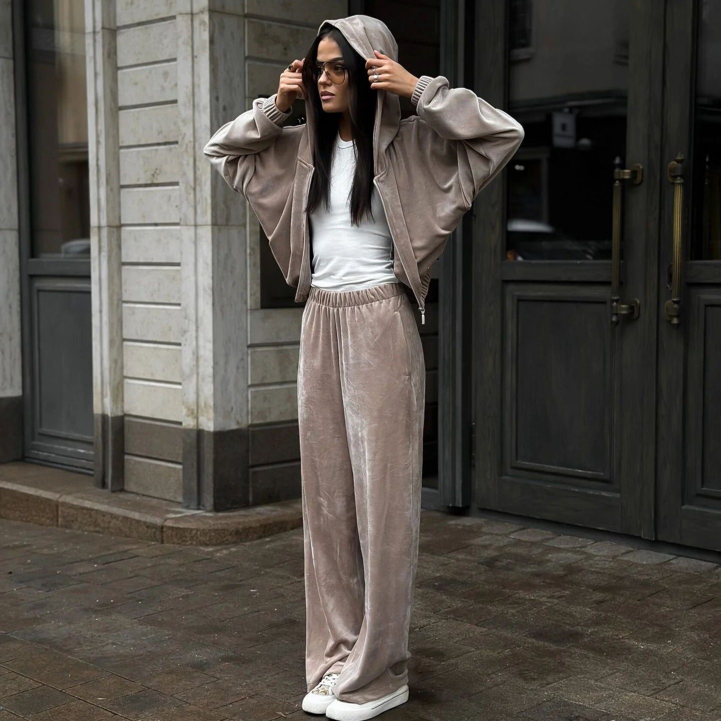 Cross-border independent station velvet hooded cardigan trousers women's two-piece set long-sleeved jacket pendant straight mopping trousers set