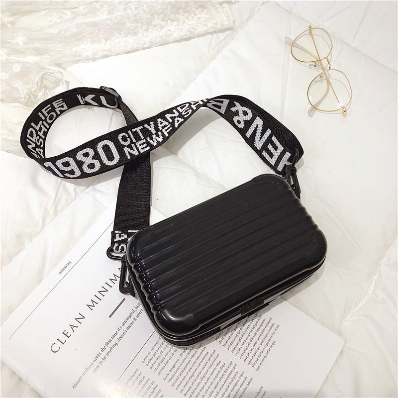 PC material hard shell enterprise gift cosmetic bag personalized portable waterproof overnight bag large-capacity storage box manufacturer