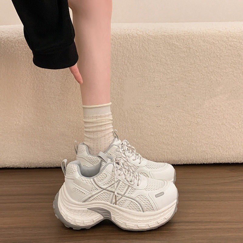 Height-increasing, lightweight, and versatile white sneakers for women. new for spring/autumn 2026, these chunky platform sneakers are perfect for casual wear and sports