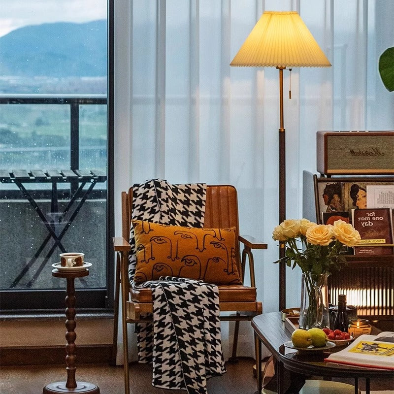 Floor lamp living room sofa side sense of design atmosphere lamp pleated american high-end retro bedroom bedside table lamp