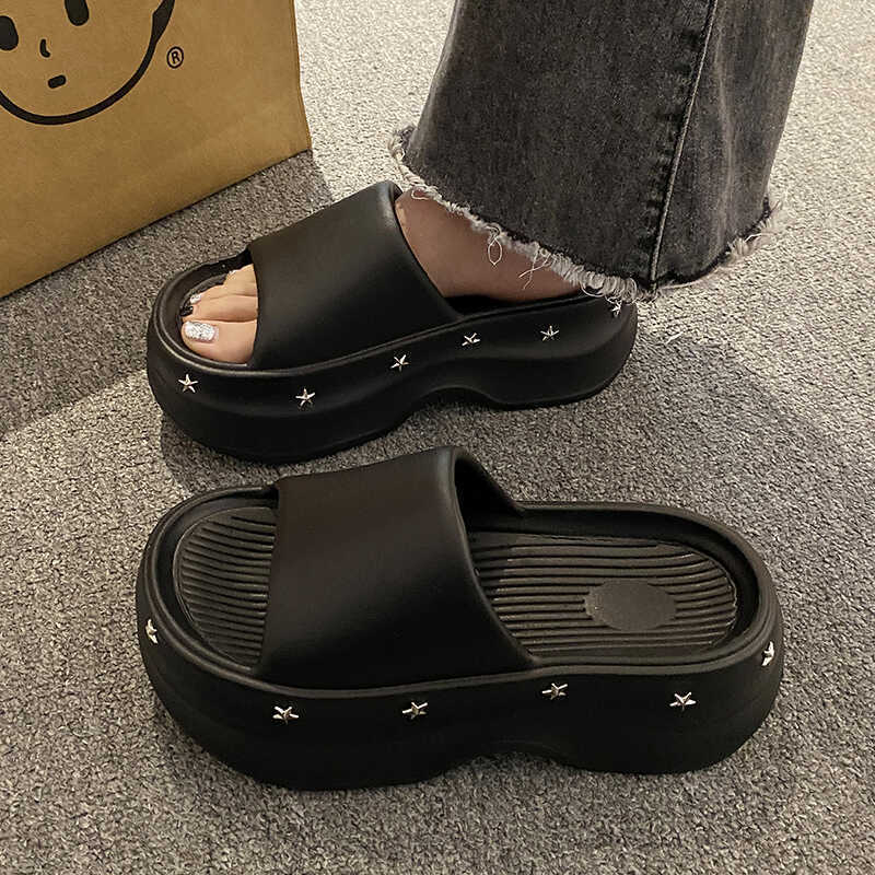 Thick sole slippers women's summer 2024new arrival stepping on shit outwear summer cool slippers fashion outing popular high heels women's shoes