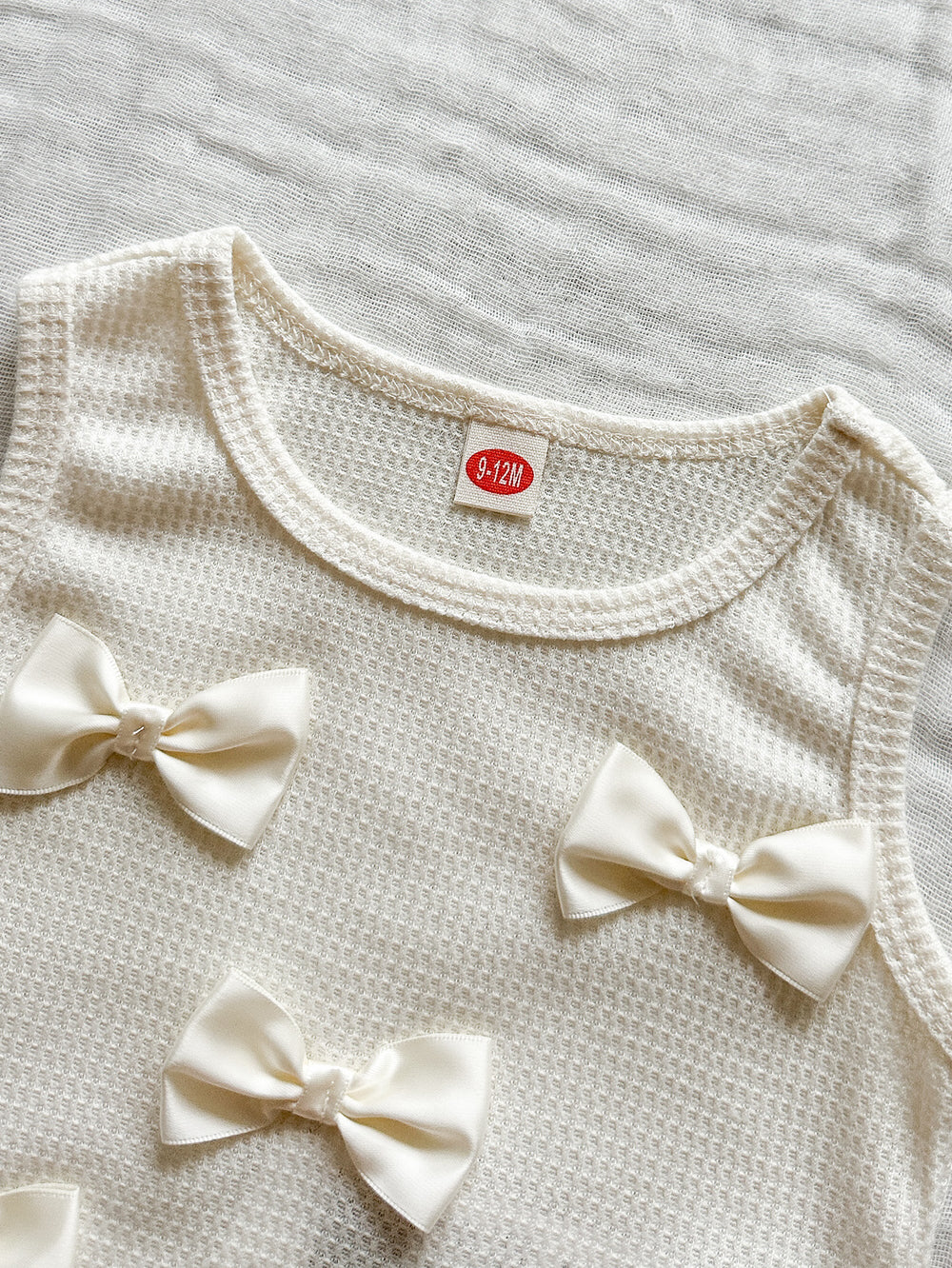 hot-selling girls' designer ribbed top with bow detail + lace-trimmed denim jeans two-piece set