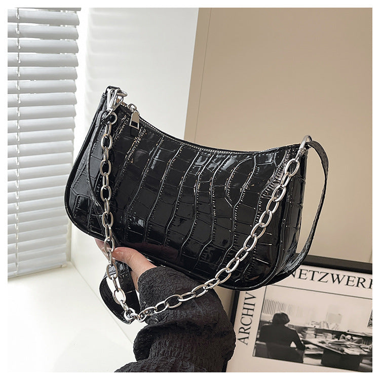 Cross-border large-capacity bag women's summer 2025 new versatile leisure chain messenger bag Korean version of work commuter bag