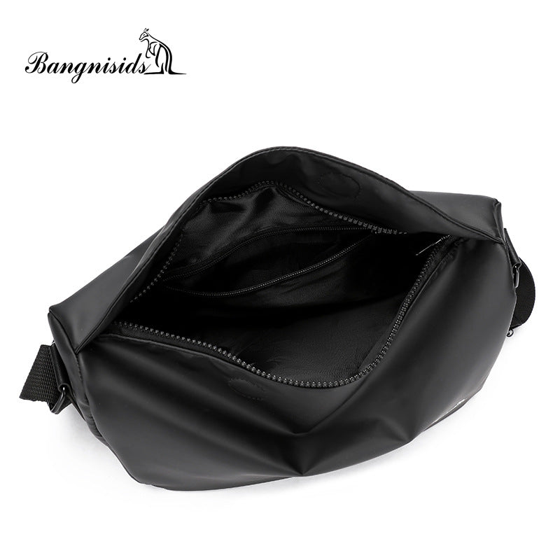 Spring new models, men's black shoulder bag, fashionable and simple, solid color versatile, large-capacity messenger bag, sports bag.