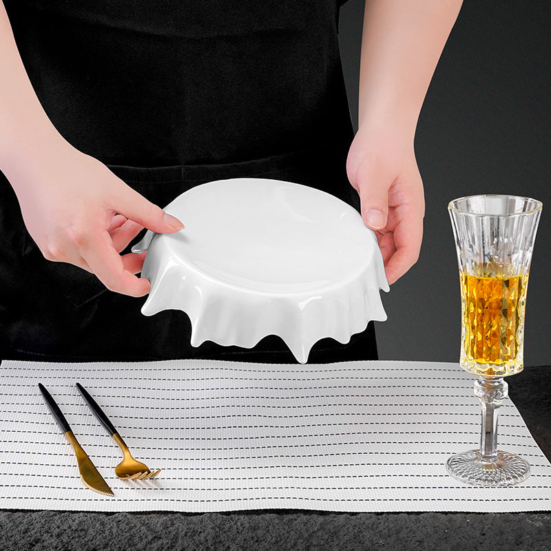 Creative irregular high round table plate white minimalist molecular gastronomy kitchen tableware round serving plate dessert sushi plate